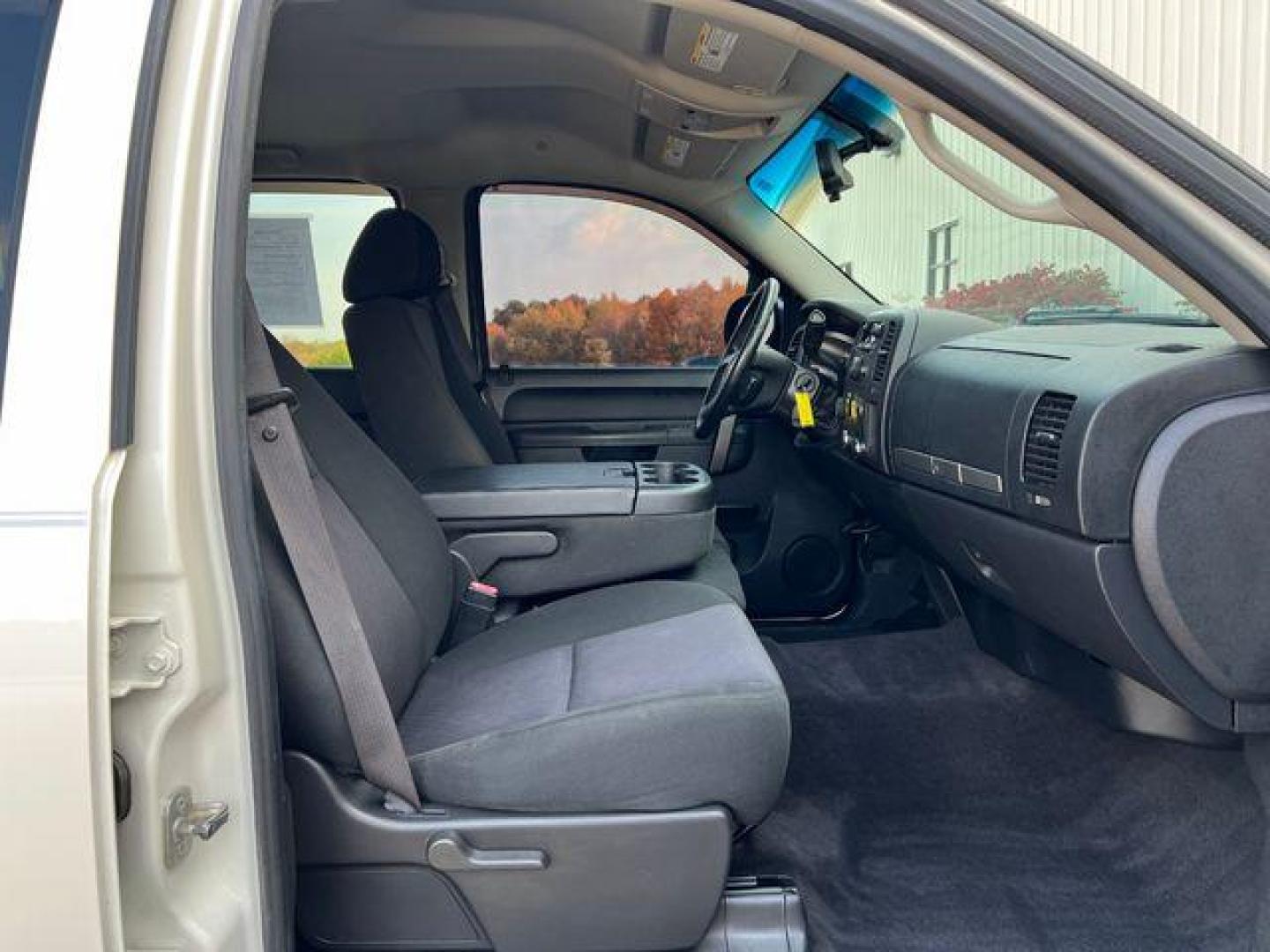 2012 WHITE /Black GMC SIERRA 1500 SLE (3GTP2VE75CG) with an 5.3L engine, Automatic transmission, located at 2990 Old Orchard Rd., Jackson, MO, 63755, 37.354214, -89.612106 - Photo#14