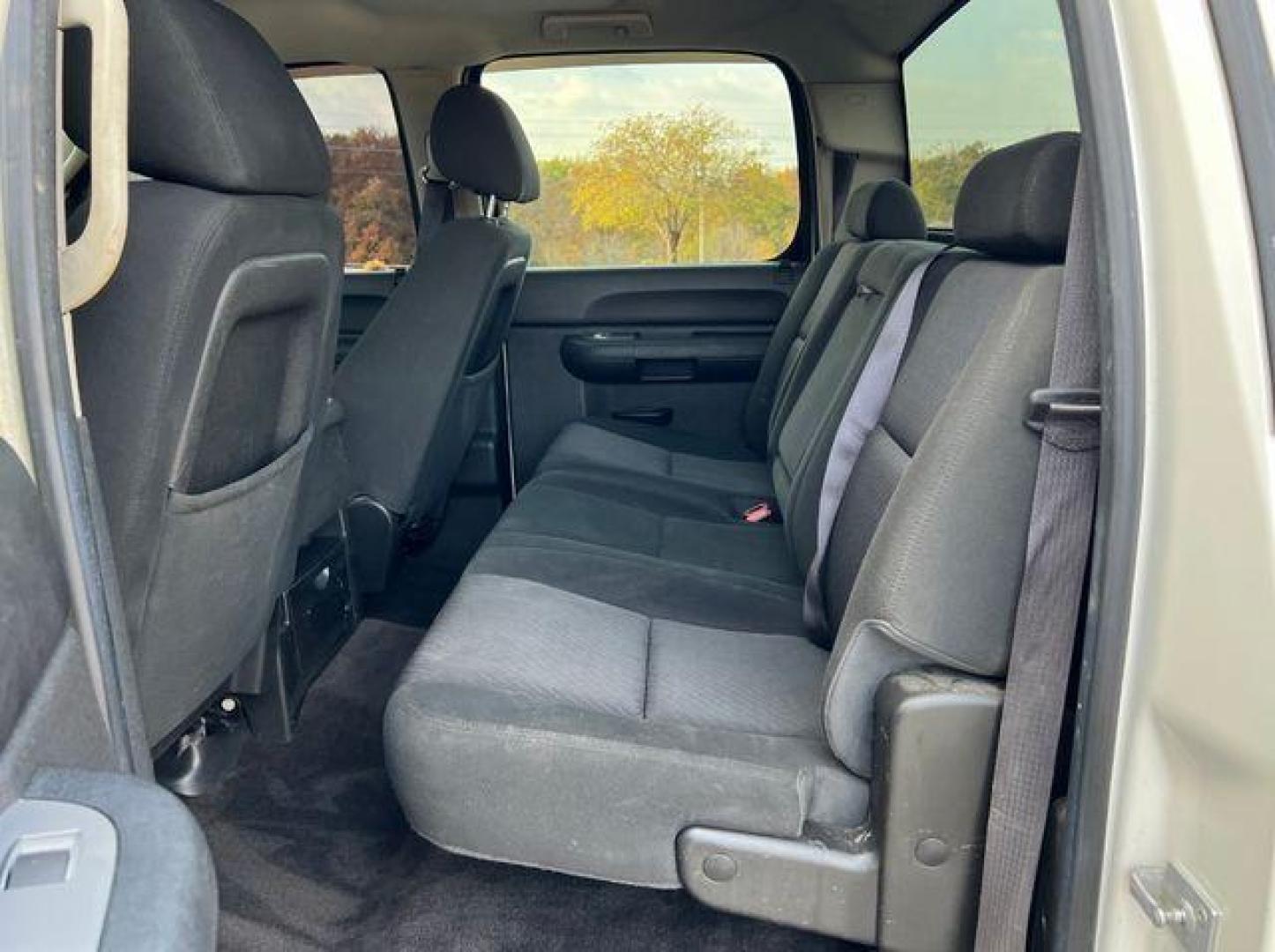 2012 WHITE /Black GMC SIERRA 1500 SLE (3GTP2VE75CG) with an 5.3L engine, Automatic transmission, located at 2990 Old Orchard Rd., Jackson, MO, 63755, 37.354214, -89.612106 - Photo#15