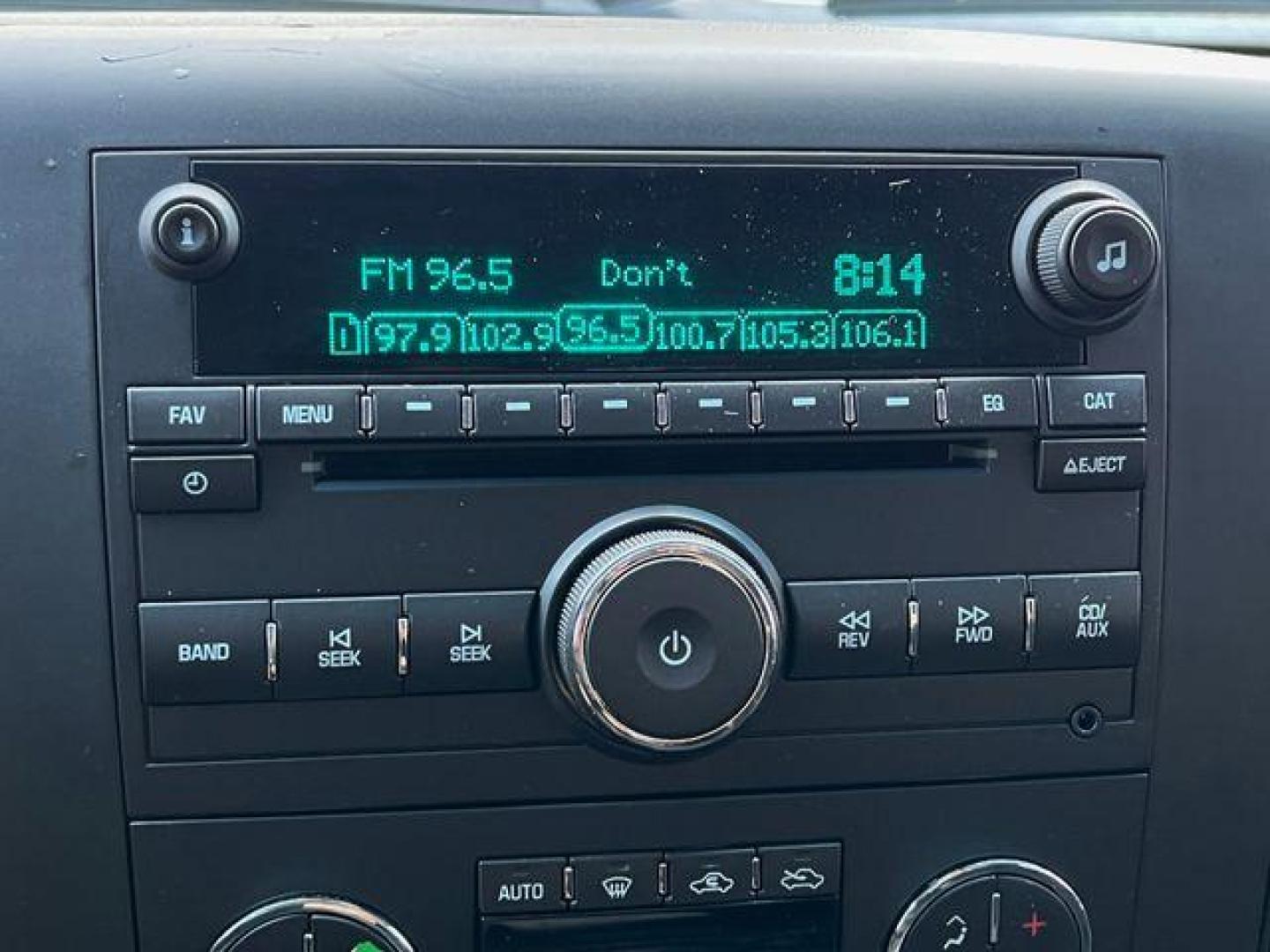 2012 WHITE /Black GMC SIERRA 1500 SLE (3GTP2VE75CG) with an 5.3L engine, Automatic transmission, located at 2990 Old Orchard Rd., Jackson, MO, 63755, 37.354214, -89.612106 - Photo#24