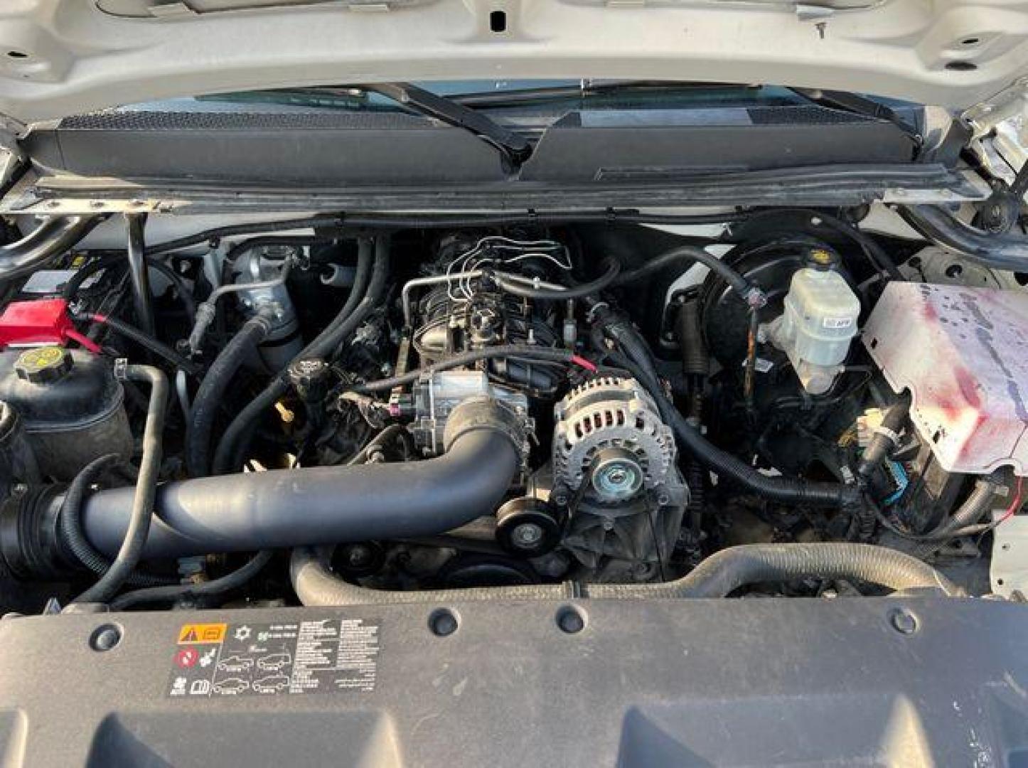 2012 WHITE /Black GMC SIERRA 1500 SLE (3GTP2VE75CG) with an 5.3L engine, Automatic transmission, located at 2990 Old Orchard Rd., Jackson, MO, 63755, 37.354214, -89.612106 - Photo#29