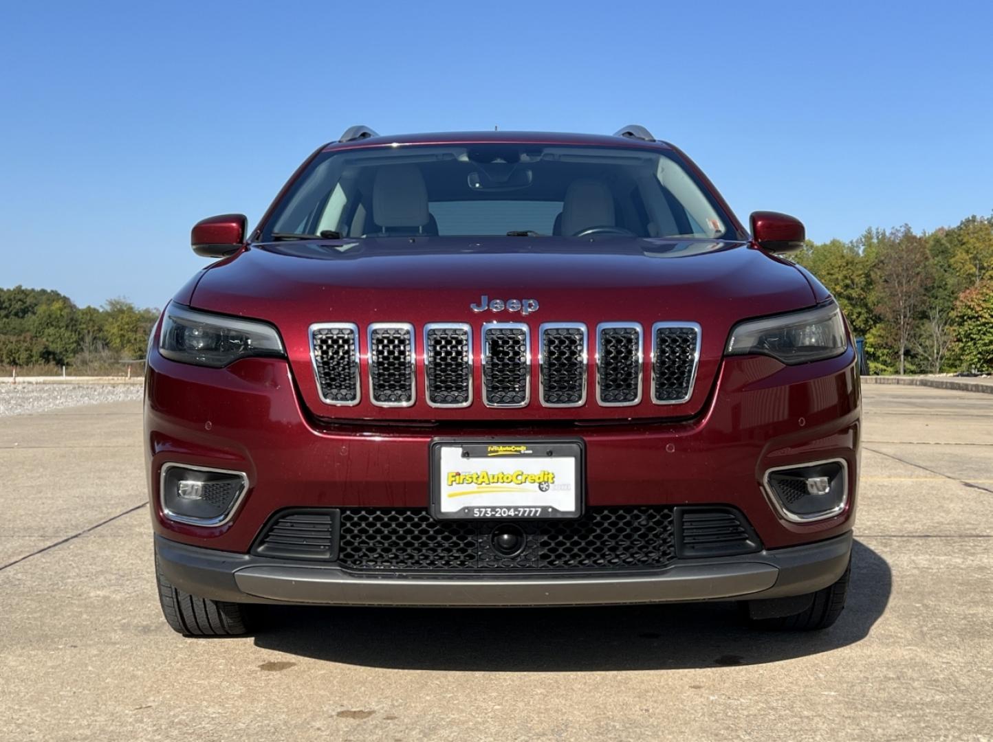 2020 MAROON /Tan Leather JEEP CHEROKEE LIMITED (1C4PJLDX3LD) with an 3.2L V6 engine, Automatic transmission, located at 506 S. Kingshighway, Cape Girardeau, MO, 63703, (573) 235-5000, 37.294991, -89.553635 - 2020 Jeep Cherokee Limited 1-Owner 119xxx miles Front Wheel Drive 3.2L V6 Automatic Leather Power/Heated/Cooled Seats Heated Steering Wheel Backup Camera Bluetooth Cruise Remote Start Power Windows/Locks/Mirrors We have financing available and we accept trades! Fill out a credit applic - Photo#12