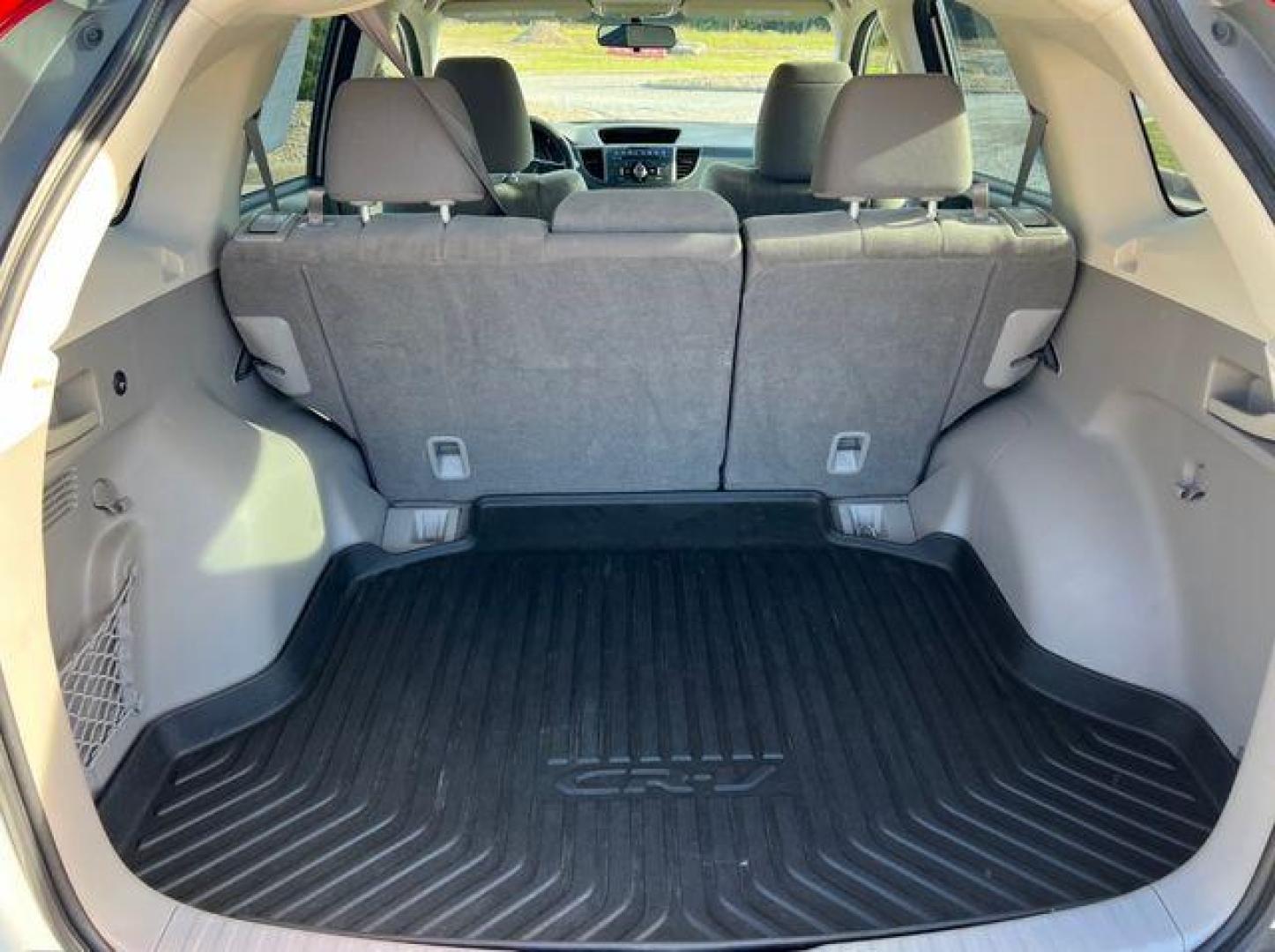 2012 WHITE /Gray HONDA CR-V LX (5J6RM3H33CL) with an 2.4L engine, Automatic transmission, located at 2990 Old Orchard Rd., Jackson, MO, 63755, 37.354214, -89.612106 - Photo#17