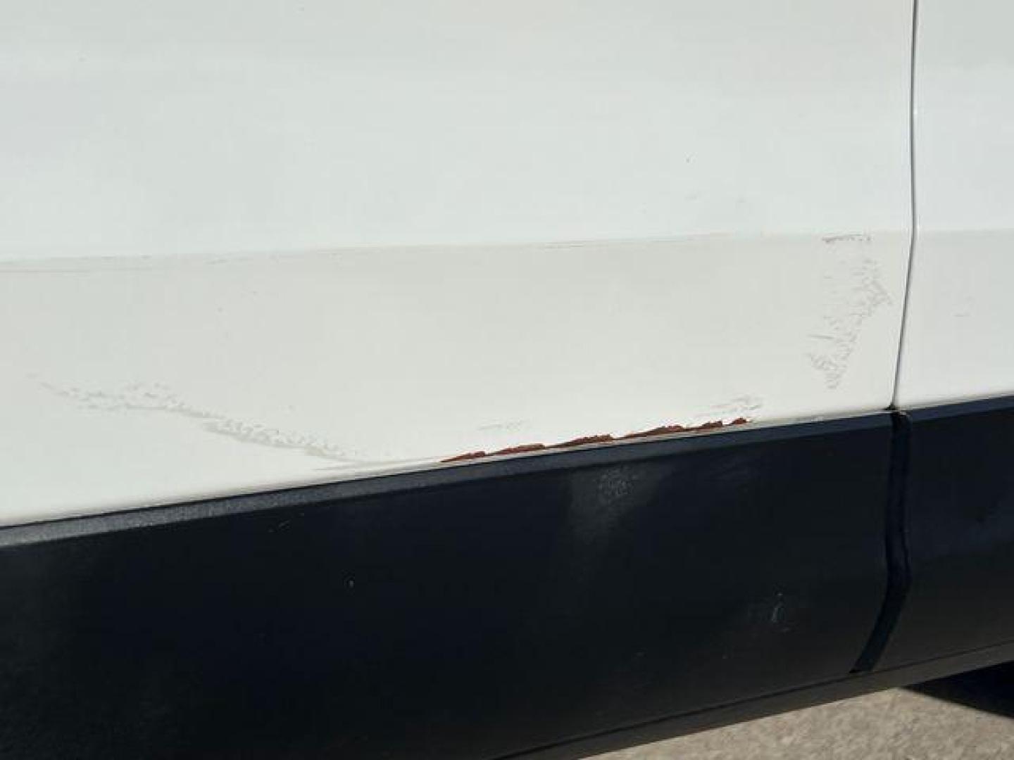 2012 WHITE /Gray HONDA CR-V LX (5J6RM3H33CL) with an 2.4L engine, Automatic transmission, located at 2990 Old Orchard Rd., Jackson, MO, 63755, 37.354214, -89.612106 - Photo#32