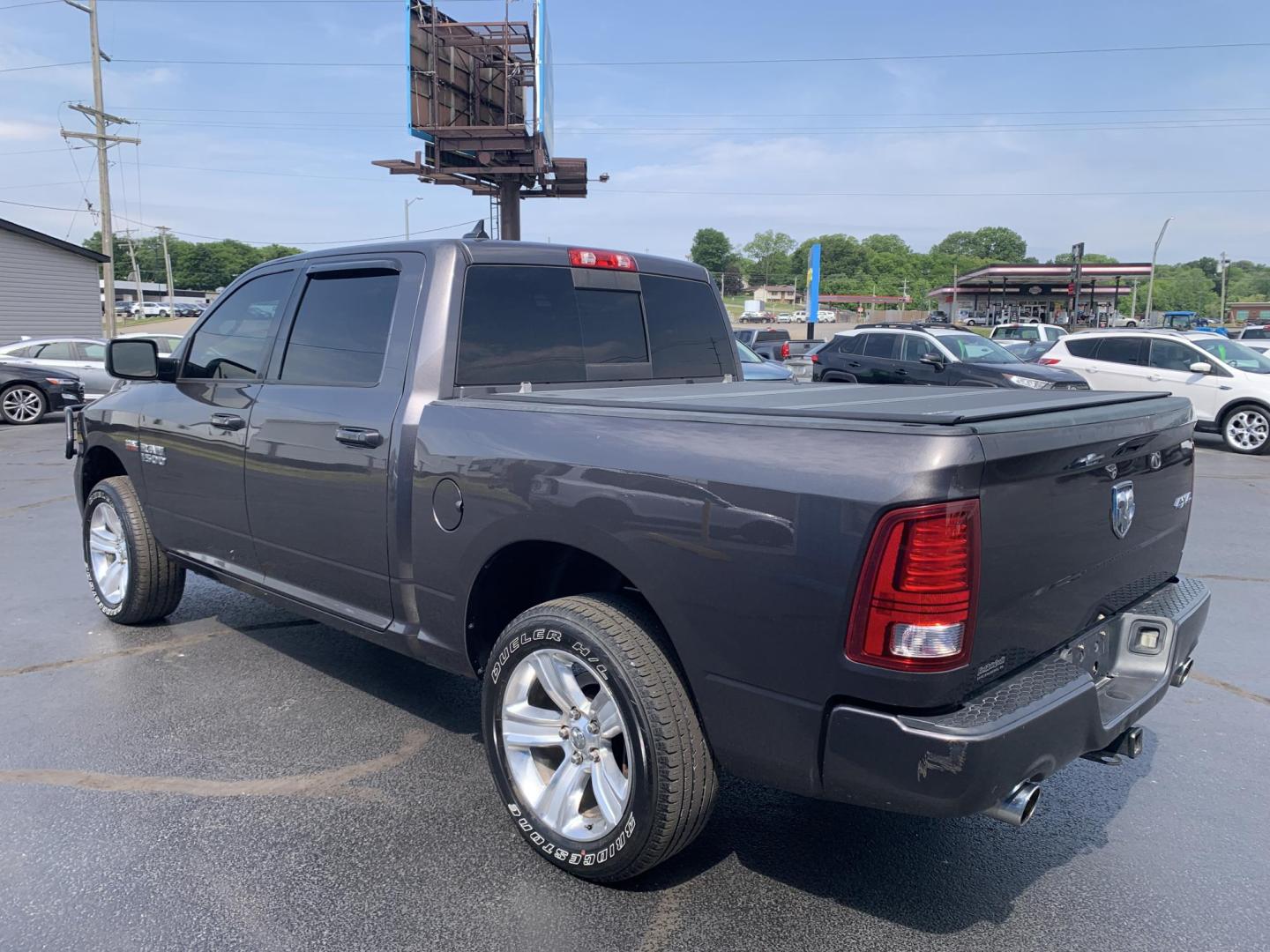 2015 GRAY /Black Leather/Cloth RAM 1500 SPORT (1C6RR7MT7FS) with an 5.7L V8 engine, Automatic transmission, located at 506 S. Kingshighway, Cape Girardeau, MO, 63703, (573) 235-5000, 37.294991, -89.553635 - 2015 Ram 1500 Sport 167xxx miles 4x4 5.7L V8 Automatic Leather Navigation Backup Camera Heated Seats Heated Steering Wheel Power Driver Seat Power Running Boards Bluetooth 20" Wheels Cruise Remote Start Power Windows/Locks/Mirrors We have financing available and we accept trades! Fi - Photo#5