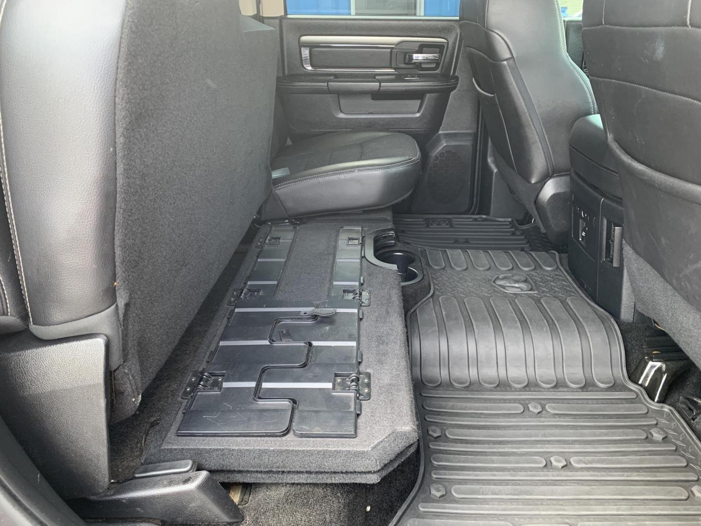 2015 GRAY /Black Leather/Cloth RAM 1500 SPORT (1C6RR7MT7FS) with an 5.7L V8 engine, Automatic transmission, located at 506 S. Kingshighway, Cape Girardeau, MO, 63703, (573) 235-5000, 37.294991, -89.553635 - 2015 Ram 1500 Sport 167xxx miles 4x4 5.7L V8 Automatic Leather Navigation Backup Camera Heated Seats Heated Steering Wheel Power Driver Seat Power Running Boards Bluetooth 20" Wheels Cruise Remote Start Power Windows/Locks/Mirrors We have financing available and we accept trades! Fi - Photo#16