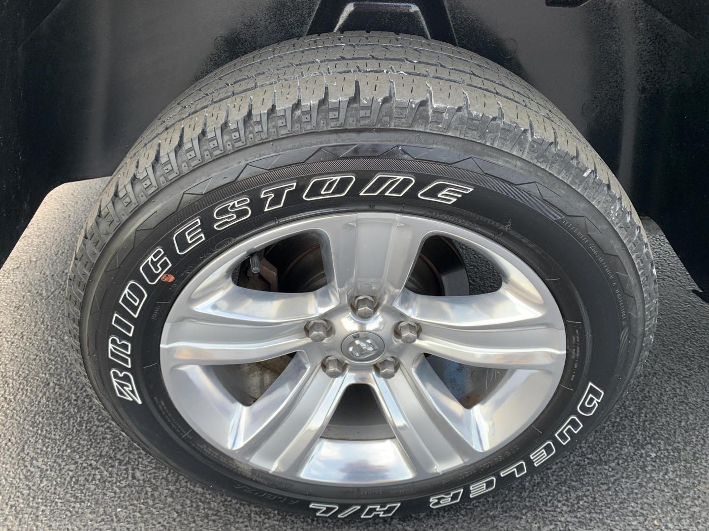 2015 GRAY /Black Leather/Cloth RAM 1500 SPORT (1C6RR7MT7FS) with an 5.7L V8 engine, Automatic transmission, located at 506 S. Kingshighway, Cape Girardeau, MO, 63703, (573) 235-5000, 37.294991, -89.553635 - 2015 Ram 1500 Sport 167xxx miles 4x4 5.7L V8 Automatic Leather Navigation Backup Camera Heated Seats Heated Steering Wheel Power Driver Seat Power Running Boards Bluetooth 20" Wheels Cruise Remote Start Power Windows/Locks/Mirrors We have financing available and we accept trades! Fi - Photo#37