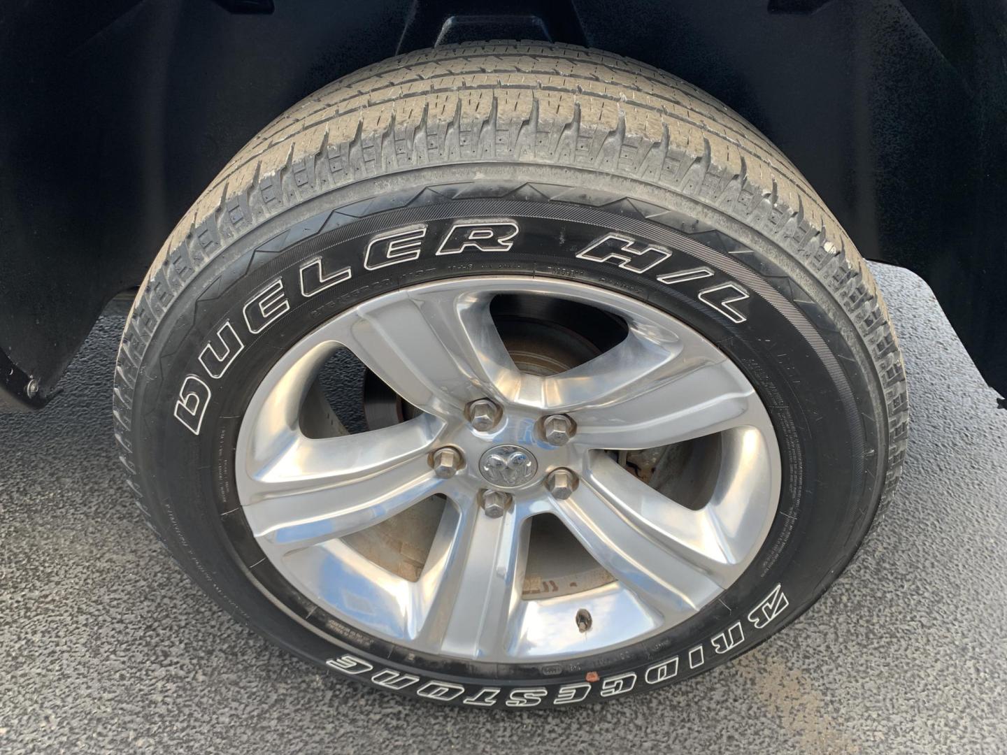 2015 GRAY /Black Leather/Cloth RAM 1500 SPORT (1C6RR7MT7FS) with an 5.7L V8 engine, Automatic transmission, located at 506 S. Kingshighway, Cape Girardeau, MO, 63703, (573) 235-5000, 37.294991, -89.553635 - 2015 Ram 1500 Sport 167xxx miles 4x4 5.7L V8 Automatic Leather Navigation Backup Camera Heated Seats Heated Steering Wheel Power Driver Seat Power Running Boards Bluetooth 20" Wheels Cruise Remote Start Power Windows/Locks/Mirrors We have financing available and we accept trades! Fi - Photo#38