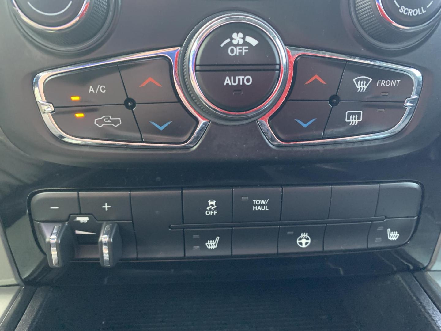 2015 GRAY /Black Leather/Cloth RAM 1500 SPORT (1C6RR7MT7FS) with an 5.7L V8 engine, Automatic transmission, located at 506 S. Kingshighway, Cape Girardeau, MO, 63703, (573) 235-5000, 37.294991, -89.553635 - 2015 Ram 1500 Sport 167xxx miles 4x4 5.7L V8 Automatic Leather Navigation Backup Camera Heated Seats Heated Steering Wheel Power Driver Seat Power Running Boards Bluetooth 20" Wheels Cruise Remote Start Power Windows/Locks/Mirrors We have financing available and we accept trades! Fi - Photo#31