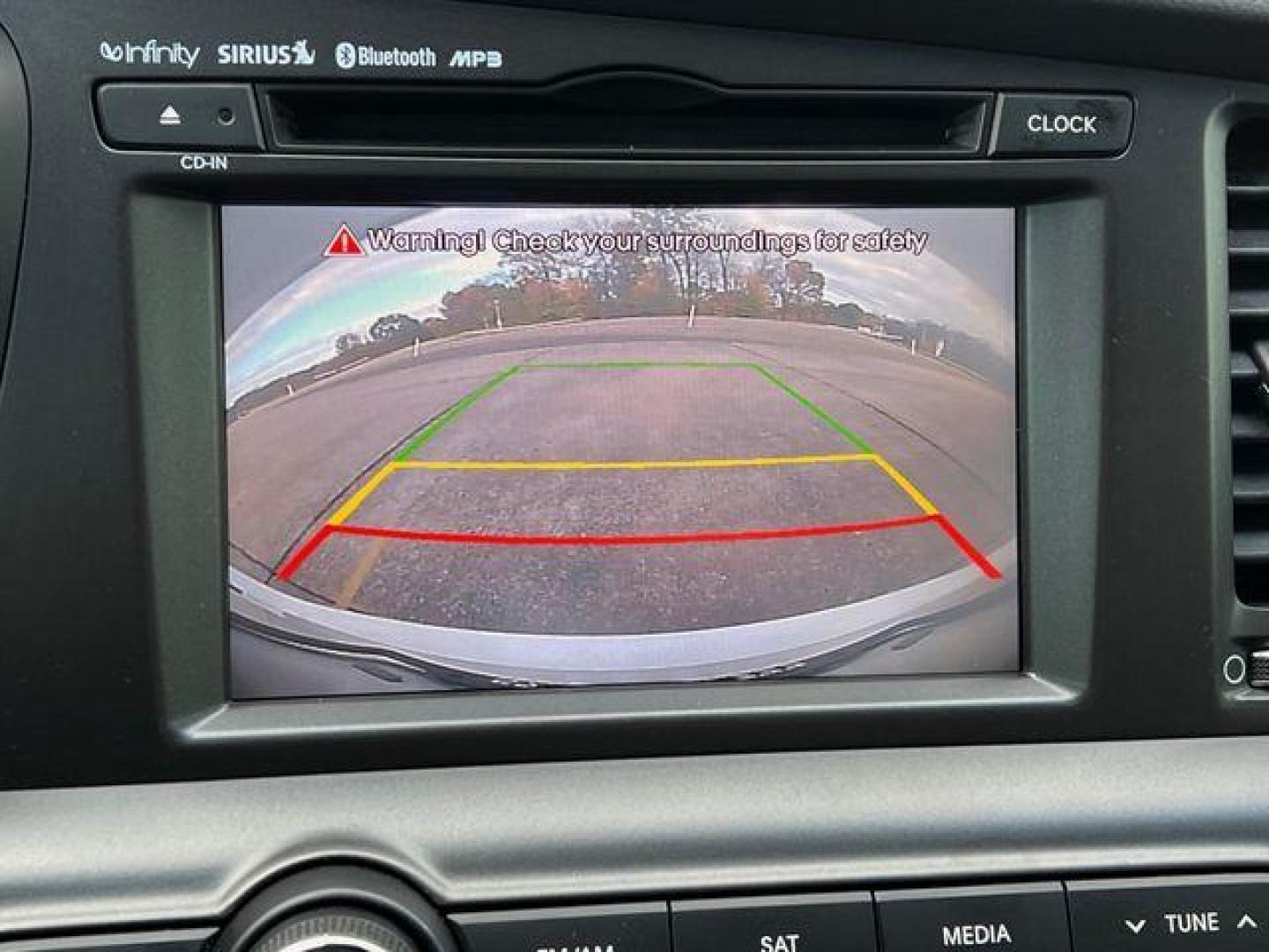 2013 WHITE /Black KIA OPTIMA SXL (5XXGR4A60DG) with an 2.0L engine, Automatic transmission, located at 2990 Old Orchard Rd., Jackson, MO, 63755, 37.354214, -89.612106 - Photo#3