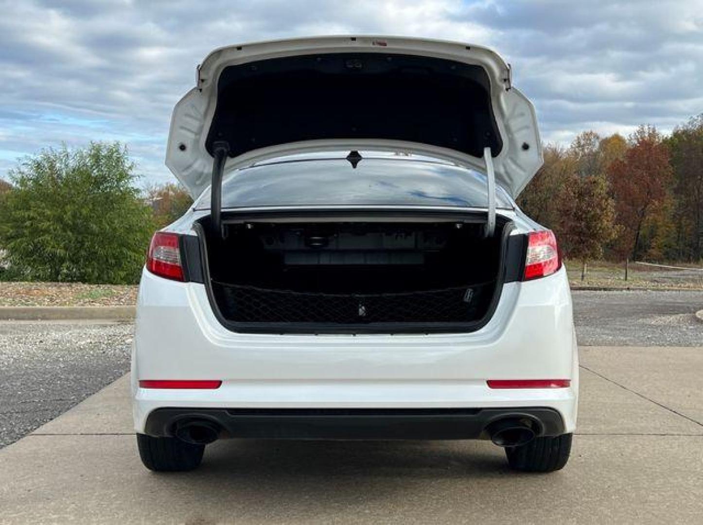 2013 WHITE /Black KIA OPTIMA SXL (5XXGR4A60DG) with an 2.0L engine, Automatic transmission, located at 2990 Old Orchard Rd., Jackson, MO, 63755, 37.354214, -89.612106 - Photo#20