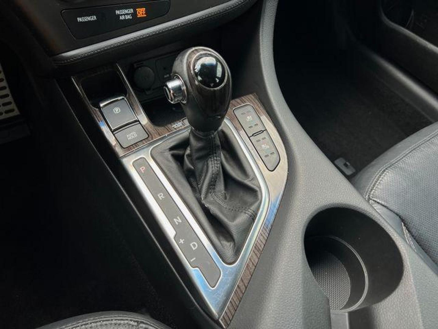 2013 WHITE /Black KIA OPTIMA SXL (5XXGR4A60DG) with an 2.0L engine, Automatic transmission, located at 2990 Old Orchard Rd., Jackson, MO, 63755, 37.354214, -89.612106 - Photo#25