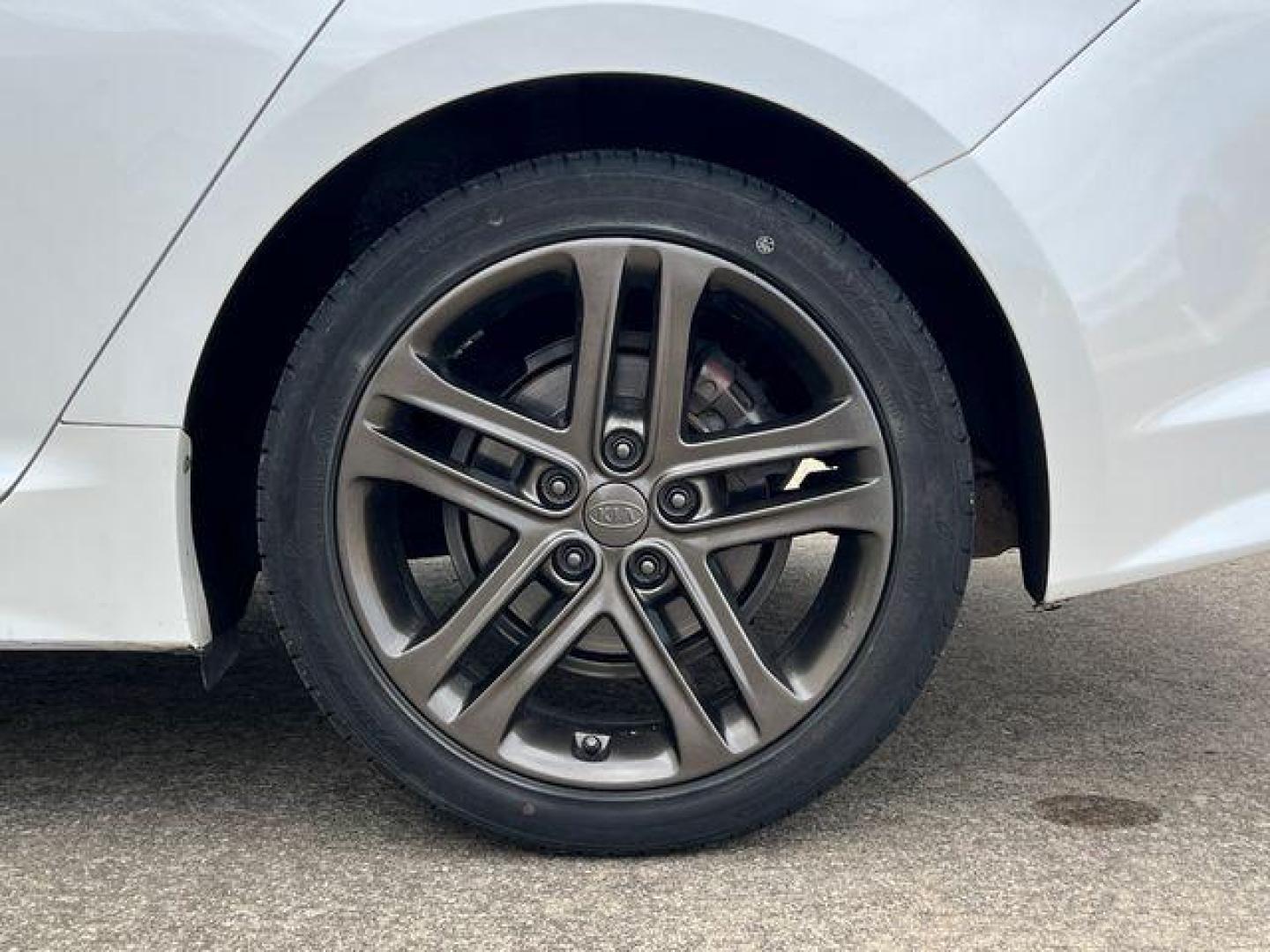 2013 WHITE /Black KIA OPTIMA SXL (5XXGR4A60DG) with an 2.0L engine, Automatic transmission, located at 2990 Old Orchard Rd., Jackson, MO, 63755, 37.354214, -89.612106 - Photo#39