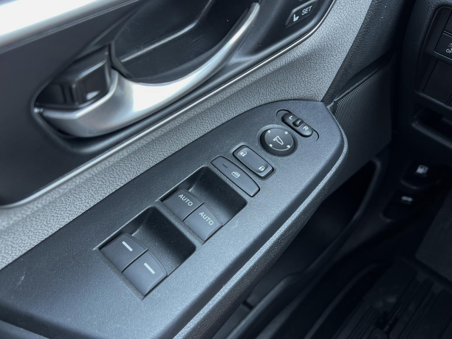 2021 BLUE /Gray Cloth HONDA CR-V EX (7FART6H57ME) with an 2.0L 4 Cyl. engine, Continuously Variable transmission, located at 506 S. Kingshighway, Cape Girardeau, MO, 63703, (573) 235-5000, 37.294991, -89.553635 - 2021 Honda CR-V HYBRID EX 1-Owner 95xxx miles All Wheel Drive 2.0L 4 Cyl. Hybrid Automatic Backup Camera Sunroof Heated Seats Power Driver Seat Bluetooth Cruise Power Windows/Locks/Mirrors We have financing available and we accept trades! Fill out a credit application on our website or - Photo#29