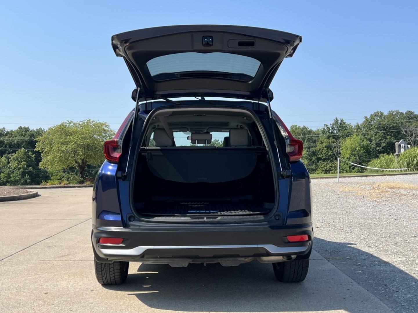2021 BLUE /Gray Cloth HONDA CR-V EX (7FART6H57ME) with an 2.0L 4 Cyl. engine, Continuously Variable transmission, located at 506 S. Kingshighway, Cape Girardeau, MO, 63703, (573) 235-5000, 37.294991, -89.553635 - 2021 Honda CR-V HYBRID EX 1-Owner 95xxx miles All Wheel Drive 2.0L 4 Cyl. Hybrid Automatic Backup Camera Sunroof Heated Seats Power Driver Seat Bluetooth Cruise Power Windows/Locks/Mirrors We have financing available and we accept trades! Fill out a credit application on our website or - Photo#20