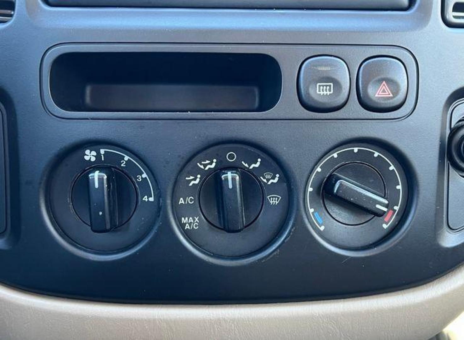 2003 WHITE /Tan FORD ESCAPE XLS (1FMYU02163K) with an 3.0L engine, Automatic transmission, located at 2990 Old Orchard Rd., Jackson, MO, 63755, 37.354214, -89.612106 - Photo#23