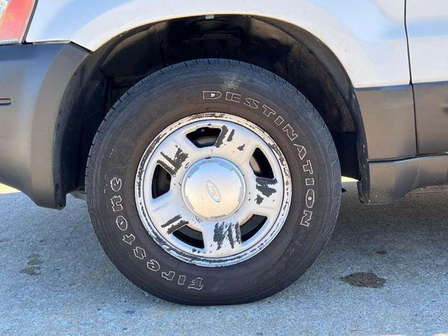 2003 WHITE /Tan FORD ESCAPE XLS (1FMYU02163K) with an 3.0L engine, Automatic transmission, located at 2990 Old Orchard Rd., Jackson, MO, 63755, 37.354214, -89.612106 - Photo#26