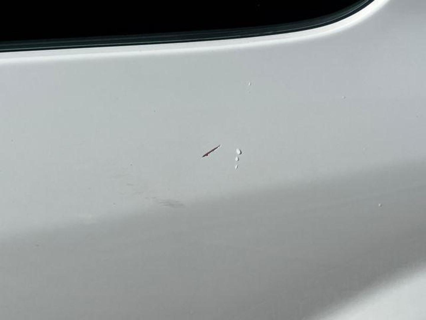 2003 WHITE /Tan FORD ESCAPE XLS (1FMYU02163K) with an 3.0L engine, Automatic transmission, located at 2990 Old Orchard Rd., Jackson, MO, 63755, 37.354214, -89.612106 - Photo#33