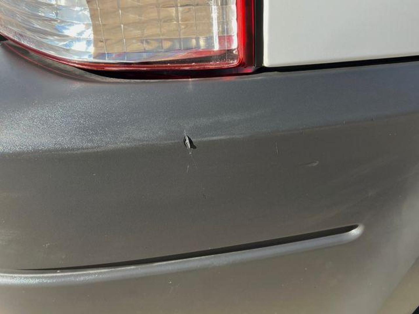 2003 WHITE /Tan FORD ESCAPE XLS (1FMYU02163K) with an 3.0L engine, Automatic transmission, located at 2990 Old Orchard Rd., Jackson, MO, 63755, 37.354214, -89.612106 - Photo#34