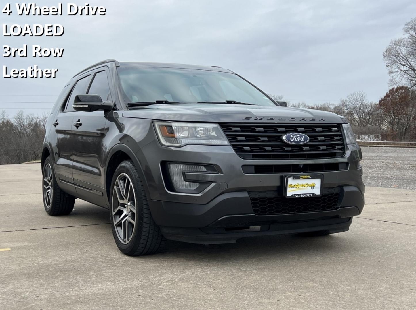 2016 GRAY /Black FORD EXPLORER SPORT (1FM5K8GT5GG) with an 3.5L engine, Automatic transmission, located at 2990 Old Orchard Rd., Jackson, MO, 63755, 37.354214, -89.612106 - Photo#0