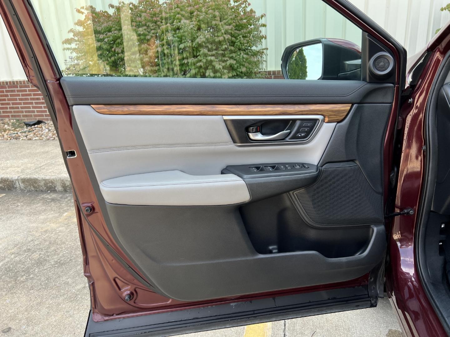 2019 MAROON /Gray Leather HONDA CR-V EXL (7FARW1H85KE) with an 1.5L 4 Cyl. engine, Continuously Variable transmission, located at 2990 Old Orchard Rd., Jackson, MO, 63755, 37.354214, -89.612106 - 2019 Honda CR-V EX-L 112xxx miles Front Wheel Drive 1.5L 4 Cyl. Automatic Leather Backup Camera Power/Heated Seats Sunroof Bluetooth Remote Start Cruise Power Windows/Locks/Mirrors We have financing available and we accept trades! Fill out a credit application on our website or come by - Photo#13