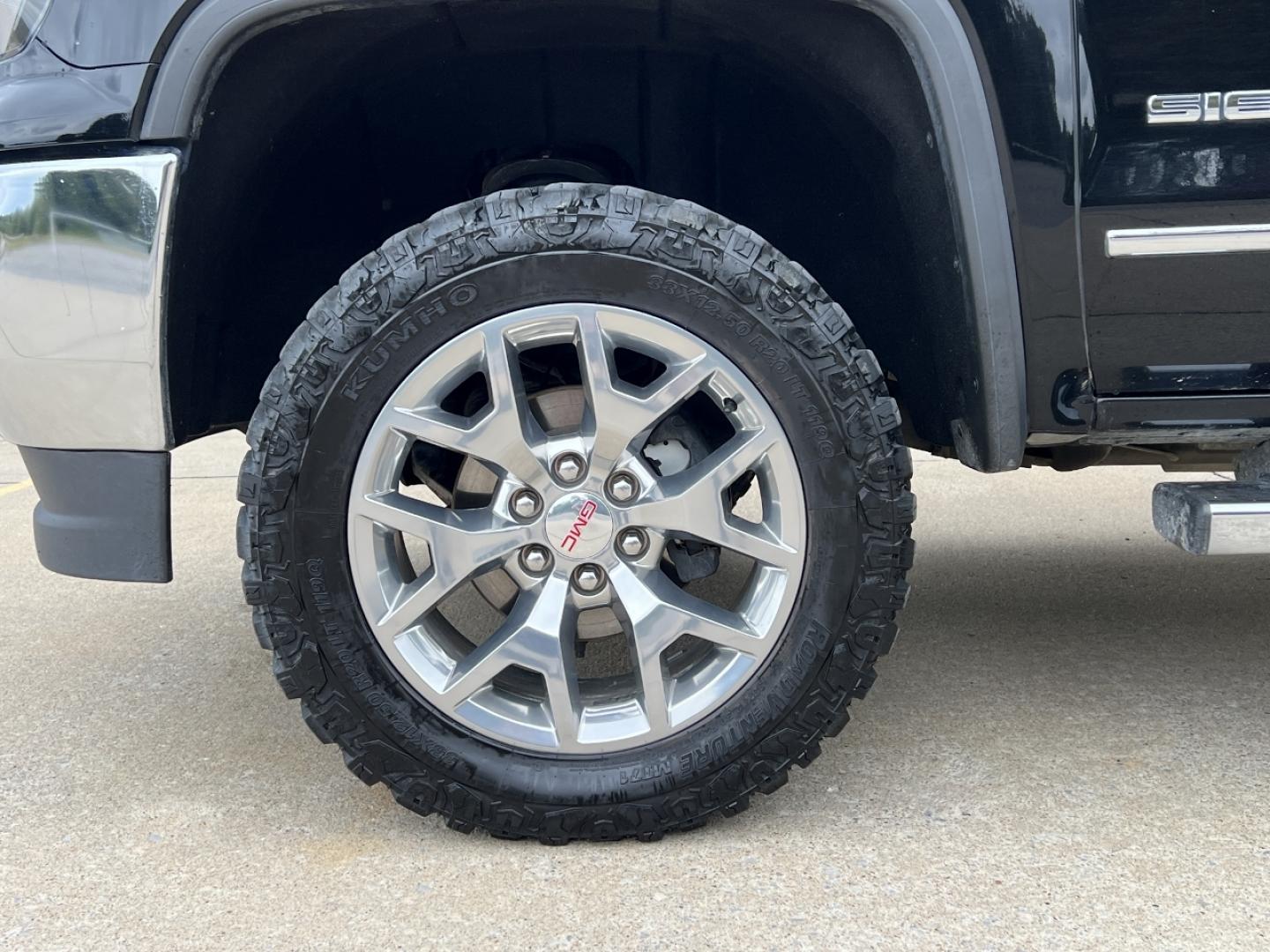 2018 BLACK /BLACK LEATHER GMC SIERRA 1500 SLT (3GTU2NEC3JG) with an 5.3L V8 engine, Automatic transmission, located at 2990 Old Orchard Rd., Jackson, MO, 63755, 37.354214, -89.612106 - 2018 GMC Sierra 1500 SLT 162xxx miles 4x4 5.3L V8 Automatic Leather New Tires Backup Camera Power/Heated Seats Bluetooth Cruise Power Windows/Locks/Mirrors We have financing available and we accept trades! Fill out a credit application on our website or come by today! If you have any qu - Photo#35