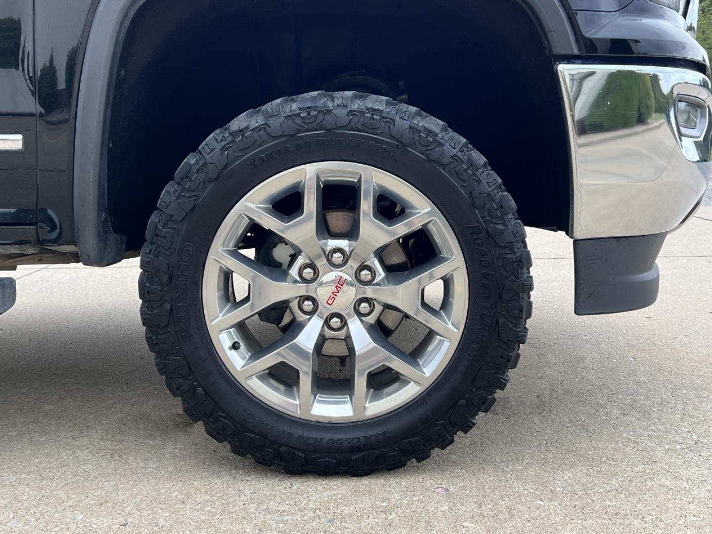 2018 BLACK /BLACK LEATHER GMC SIERRA 1500 SLT (3GTU2NEC3JG) with an 5.3L V8 engine, Automatic transmission, located at 2990 Old Orchard Rd., Jackson, MO, 63755, 37.354214, -89.612106 - 2018 GMC Sierra 1500 SLT 162xxx miles 4x4 5.3L V8 Automatic Leather New Tires Backup Camera Power/Heated Seats Bluetooth Cruise Power Windows/Locks/Mirrors We have financing available and we accept trades! Fill out a credit application on our website or come by today! If you have any qu - Photo#38