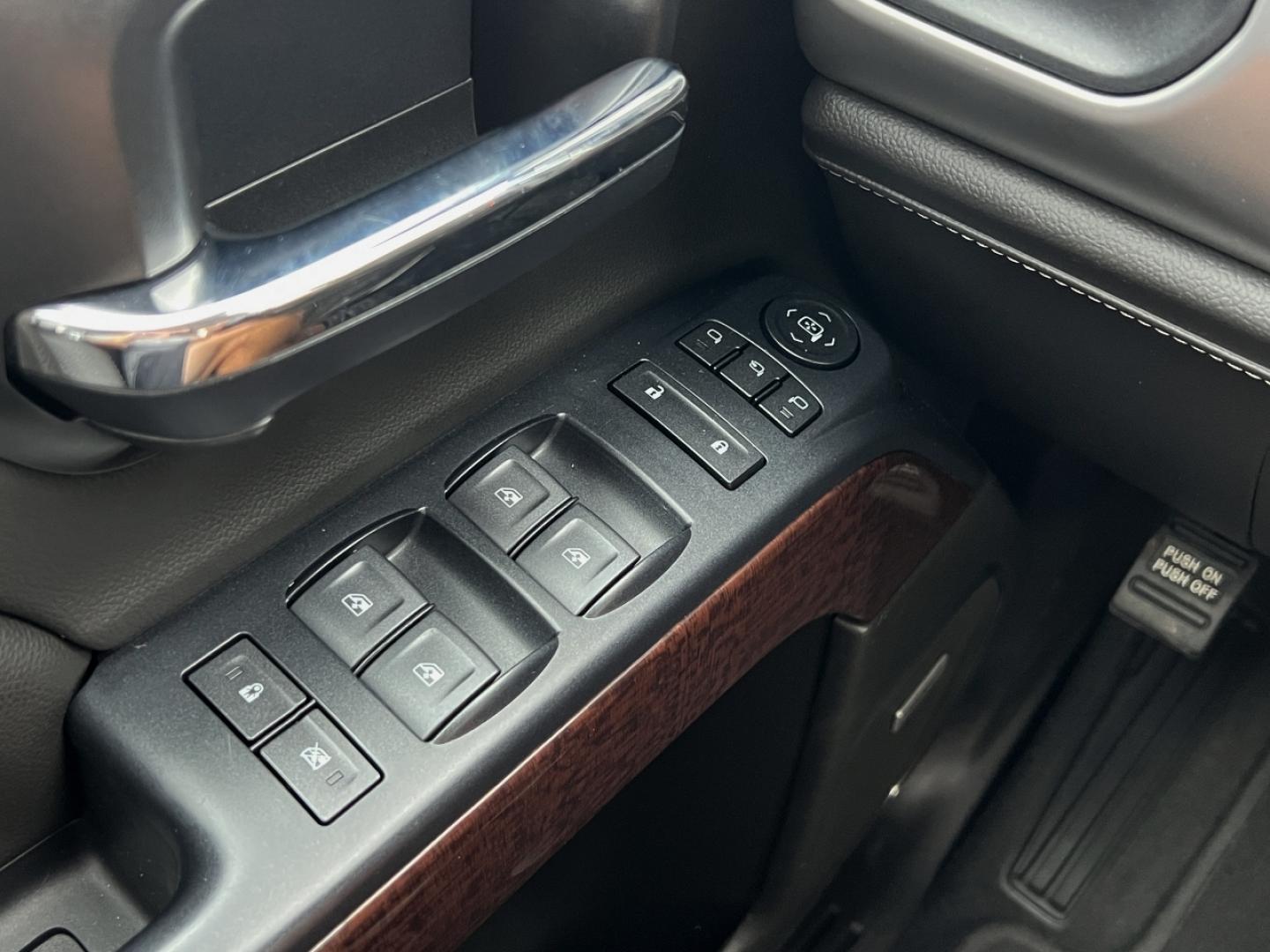 2018 BLACK /BLACK LEATHER GMC SIERRA 1500 SLT (3GTU2NEC3JG) with an 5.3L V8 engine, Automatic transmission, located at 2990 Old Orchard Rd., Jackson, MO, 63755, 37.354214, -89.612106 - 2018 GMC Sierra 1500 SLT 162xxx miles 4x4 5.3L V8 Automatic Leather New Tires Backup Camera Power/Heated Seats Bluetooth Cruise Power Windows/Locks/Mirrors We have financing available and we accept trades! Fill out a credit application on our website or come by today! If you have any qu - Photo#28