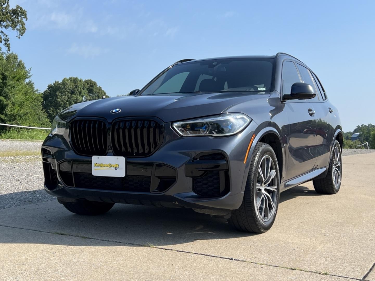 2022 GREY /Black Leather BMW X5 M50I (5UXJU4C05N9) with an 4.4L V8 engine, Automatic transmission, located at 2990 Old Orchard Rd., Jackson, MO, 63755, 37.354214, -89.612106 - 2022 BMW X5 M50I 1-Owner 63xxx miles All Wheel Drive 4.4L V8 Automatic Leather Navigation Power/Heated/Cooled Seats Heated Steering Wheel Backup Camera Sunroof Bluetooth Cruise Power Windows/Locks/Mirrors We have financing available and we accept trades! Fill out a credit application - Photo#7