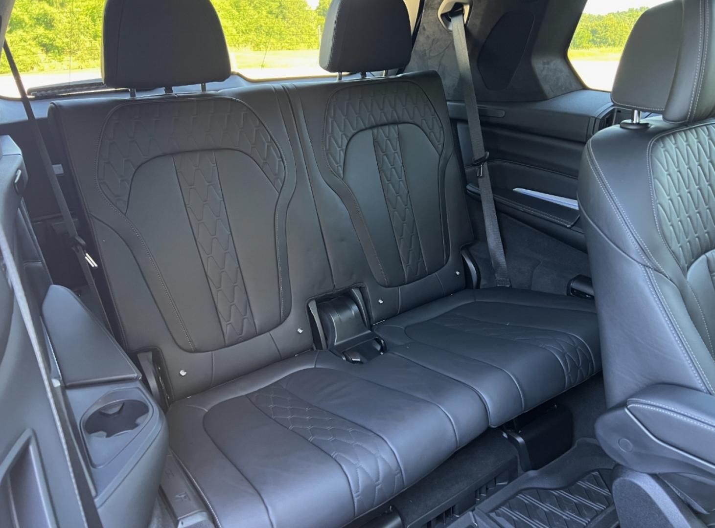 2021 WHITE /Black Leather BMW X7 M50I (5UXCX6C0XM9) with an 4.4L V8 engine, Automatic transmission, located at 2990 Old Orchard Rd., Jackson, MO, 63755, 37.354214, -89.612106 - 2021 BMW X7 M50I 61xxx miles All Wheel Drive 4.4L V8 Automatic Leather 3rd Row Navigation Power/Heated/Cooled Seats Heated Rear Seats Heated Steering Wheel Backup Camera Sunroof Bluetooth Cruise Power Windows/Locks/Mirrors We have financing available and we accept trades! Fill out a - Photo#21