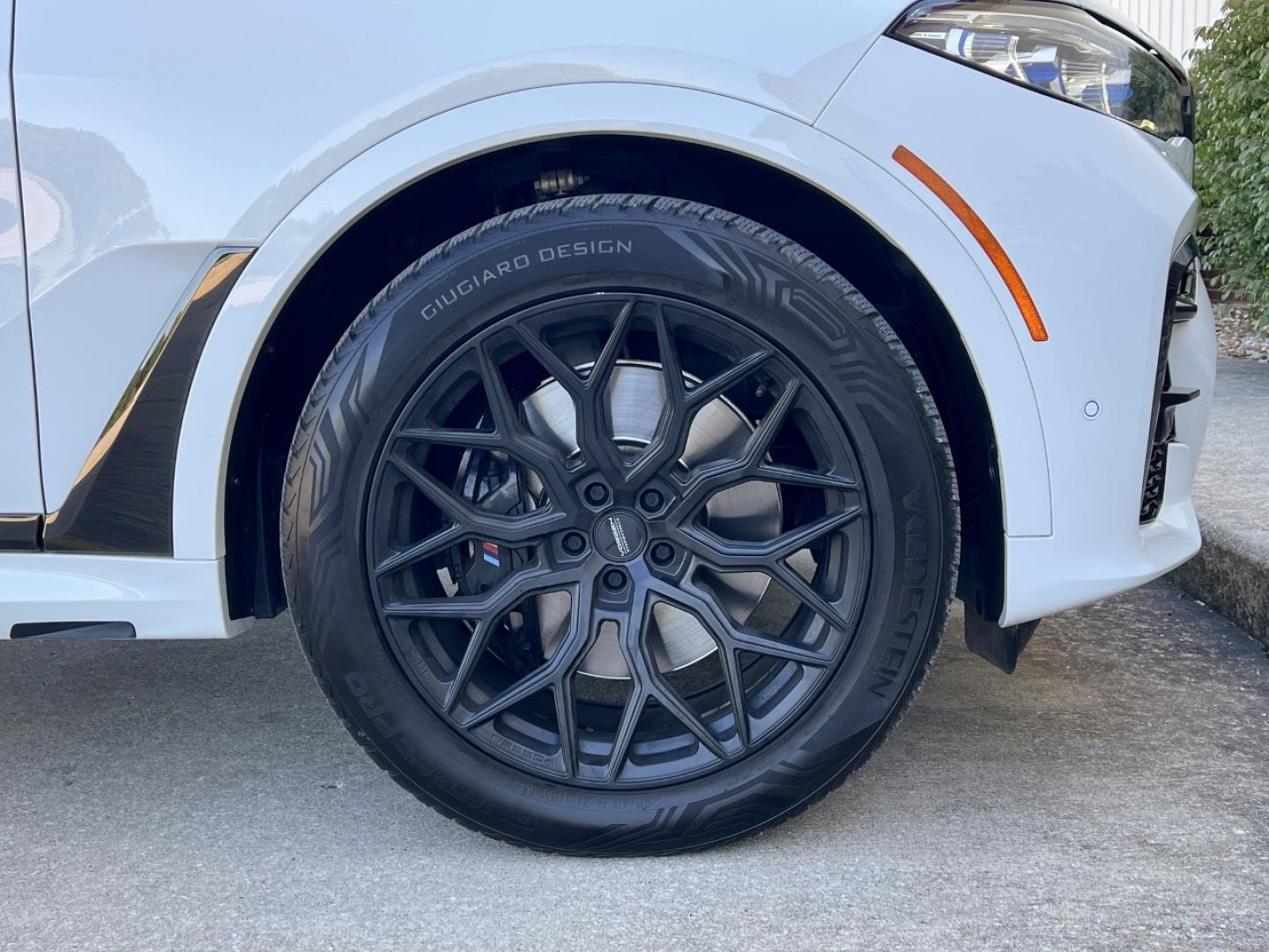 2021 WHITE /Black Leather BMW X7 M50I (5UXCX6C0XM9) with an 4.4L V8 engine, Automatic transmission, located at 2990 Old Orchard Rd., Jackson, MO, 63755, 37.354214, -89.612106 - 2021 BMW X7 M50I 61xxx miles All Wheel Drive 4.4L V8 Automatic Leather 3rd Row Navigation Power/Heated/Cooled Seats Heated Rear Seats Heated Steering Wheel Backup Camera Sunroof Bluetooth Cruise Power Windows/Locks/Mirrors We have financing available and we accept trades! Fill out a - Photo#49