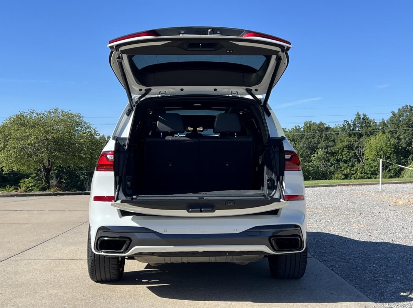 2021 WHITE /Black Leather BMW X7 M50I (5UXCX6C0XM9) with an 4.4L V8 engine, Automatic transmission, located at 2990 Old Orchard Rd., Jackson, MO, 63755, 37.354214, -89.612106 - 2021 BMW X7 M50I 61xxx miles All Wheel Drive 4.4L V8 Automatic Leather 3rd Row Navigation Power/Heated/Cooled Seats Heated Rear Seats Heated Steering Wheel Backup Camera Sunroof Bluetooth Cruise Power Windows/Locks/Mirrors We have financing available and we accept trades! Fill out a - Photo#22
