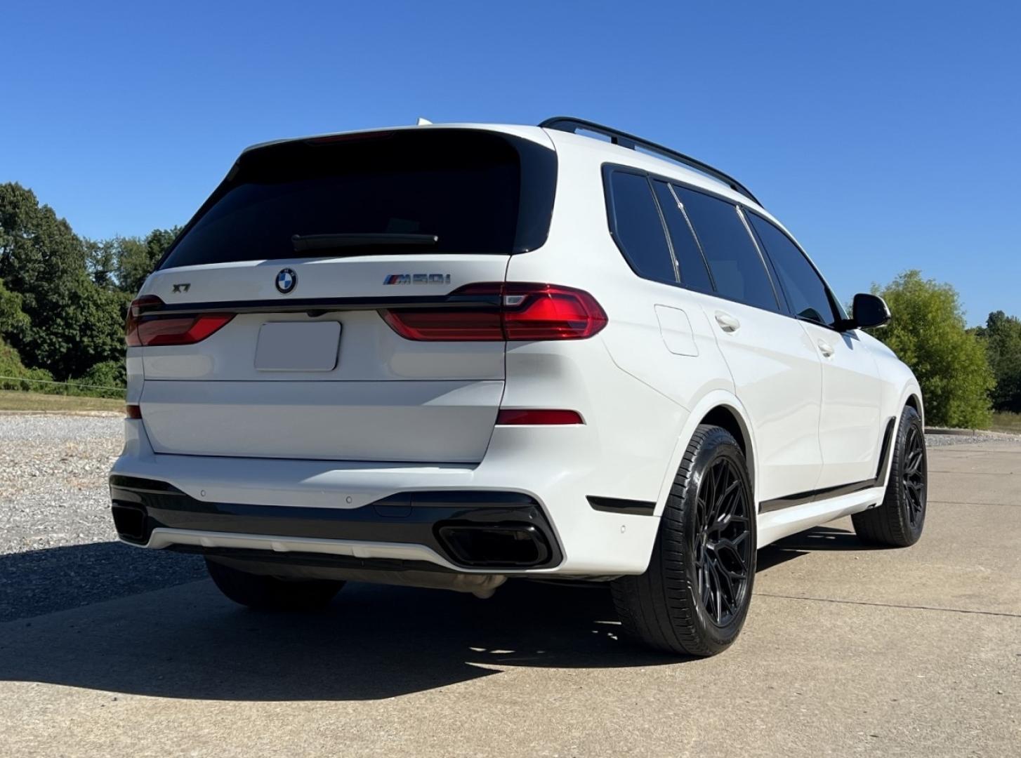 2021 WHITE /Black Leather BMW X7 M50I (5UXCX6C0XM9) with an 4.4L V8 engine, Automatic transmission, located at 2990 Old Orchard Rd., Jackson, MO, 63755, 37.354214, -89.612106 - 2021 BMW X7 M50I 61xxx miles All Wheel Drive 4.4L V8 Automatic Leather 3rd Row Navigation Power/Heated/Cooled Seats Heated Rear Seats Heated Steering Wheel Backup Camera Sunroof Bluetooth Cruise Power Windows/Locks/Mirrors We have financing available and we accept trades! Fill out a - Photo#11