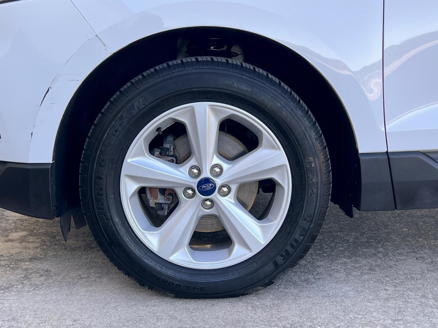 2020 WHITE FORD EDGE SE (2FMPK3G98LB) with an 2.0L 4 Cyl. engine, Automatic transmission, located at 2990 Old Orchard Rd., Jackson, MO, 63755, 37.354214, -89.612106 - 2020 Ford Edge SE 1-Owner 127xxx miles Front Wheel Drive 2.0L 4 Cyl. Automatic Backup Camera Power Driver Seat Bluetooth Cruise Power Windows/Locks/Mirrors We have financing available and we accept trades! Fill out a credit application on our website or come by today! If you have any que - Photo#33