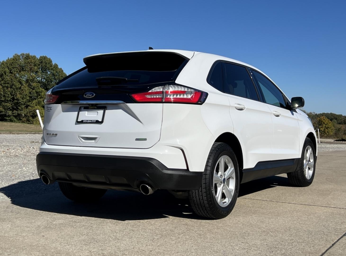 2020 WHITE FORD EDGE SE (2FMPK3G98LB) with an 2.0L 4 Cyl. engine, Automatic transmission, located at 2990 Old Orchard Rd., Jackson, MO, 63755, 37.354214, -89.612106 - 2020 Ford Edge SE 1-Owner 127xxx miles Front Wheel Drive 2.0L 4 Cyl. Automatic Backup Camera Power Driver Seat Bluetooth Cruise Power Windows/Locks/Mirrors We have financing available and we accept trades! Fill out a credit application on our website or come by today! If you have any que - Photo#7