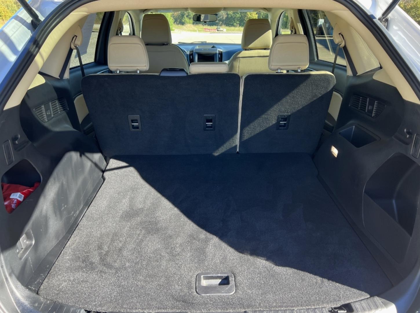 2020 WHITE FORD EDGE SE (2FMPK3G98LB) with an 2.0L 4 Cyl. engine, Automatic transmission, located at 2990 Old Orchard Rd., Jackson, MO, 63755, 37.354214, -89.612106 - 2020 Ford Edge SE 1-Owner 127xxx miles Front Wheel Drive 2.0L 4 Cyl. Automatic Backup Camera Power Driver Seat Bluetooth Cruise Power Windows/Locks/Mirrors We have financing available and we accept trades! Fill out a credit application on our website or come by today! If you have any que - Photo#18