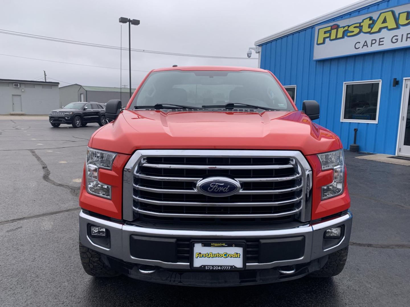 2015 RED /Gray Cloth Ford F-150 XLT SuperCrew 4WD (1FTFW1EF3FF) with an 5.0L V8 engine, Automatic transmission, located at 506 S. Kingshighway, Cape Girardeau, MO, 63703, (573) 235-5000, 37.294991, -89.553635 - 2015 Ford F-150 XLT 148xxx miles 4x4 5.0L V8 Automatic Backup Camera Bluetooth Remote Start Cruise Power Windows/Locks/Mirrors We have financing available and we accept trades! Fill out a credit application on our website or come by today! If you have any questions, give us a call at (573 - Photo#1