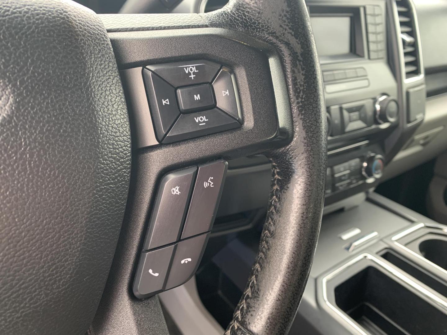 2015 RED /Gray Cloth Ford F-150 XLT SuperCrew 4WD (1FTFW1EF3FF) with an 5.0L V8 engine, Automatic transmission, located at 506 S. Kingshighway, Cape Girardeau, MO, 63703, (573) 235-5000, 37.294991, -89.553635 - 2015 Ford F-150 XLT 148xxx miles 4x4 5.0L V8 Automatic Backup Camera Bluetooth Remote Start Cruise Power Windows/Locks/Mirrors We have financing available and we accept trades! Fill out a credit application on our website or come by today! If you have any questions, give us a call at (573 - Photo#22