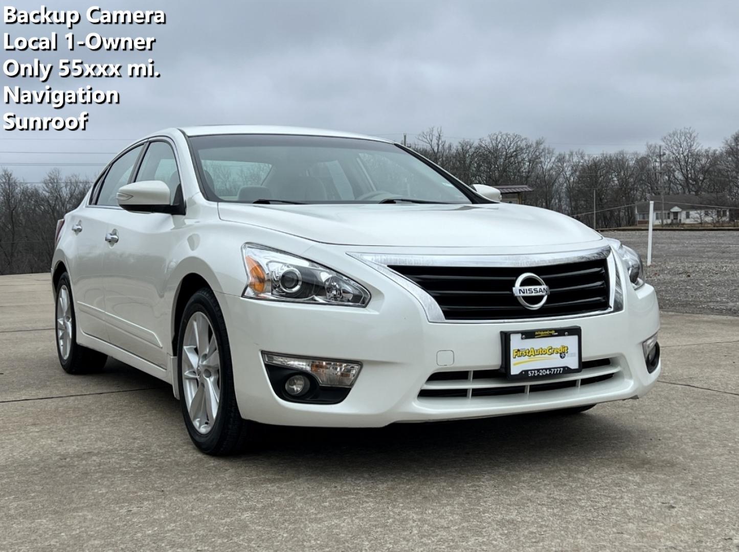2013 WHITE /Tan Cloth NISSAN ALTIMA 2.5 SV (1N4AL3AP8DC) with an 2.5L 4 Cyl. engine, Continuously Variable transmission, located at 2990 Old Orchard Rd., Jackson, MO, 63755, 37.354214, -89.612106 - 2013 Nissan Altima 2.5 SV Local 1-Owner Only 55xxx miles Front Wheel Drive 2.5L 4 Cyl. Automatic Navigation Backup Camera Power Driver Seat Sunroof Remote Start Bluetooth Cruise Power Windows/Locks/Mirrors We have financing available and we accept trades! Fill out a credit application - Photo#0