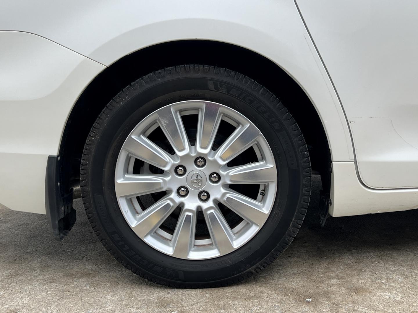 2013 WHITE /Gray Leather Toyota Sienna LIMITED FWD (5TDYK3DC0DS) with an 3.5L V6 engine, Automatic transmission, located at 2990 Old Orchard Rd., Jackson, MO, 63755, 37.354214, -89.612106 - 2013 Toyota Sienna Limited 247xxx miles Front Wheel Drive 3.5L V6 Automatic Leather 3rd Row Navigation Rear Entertainment Backup Camera Power/Heated Seats Bluetooth Cruise Power Windows/Locks/Mirrors We have financing available and we accept trades! Fill out a credit application on our - Photo#44