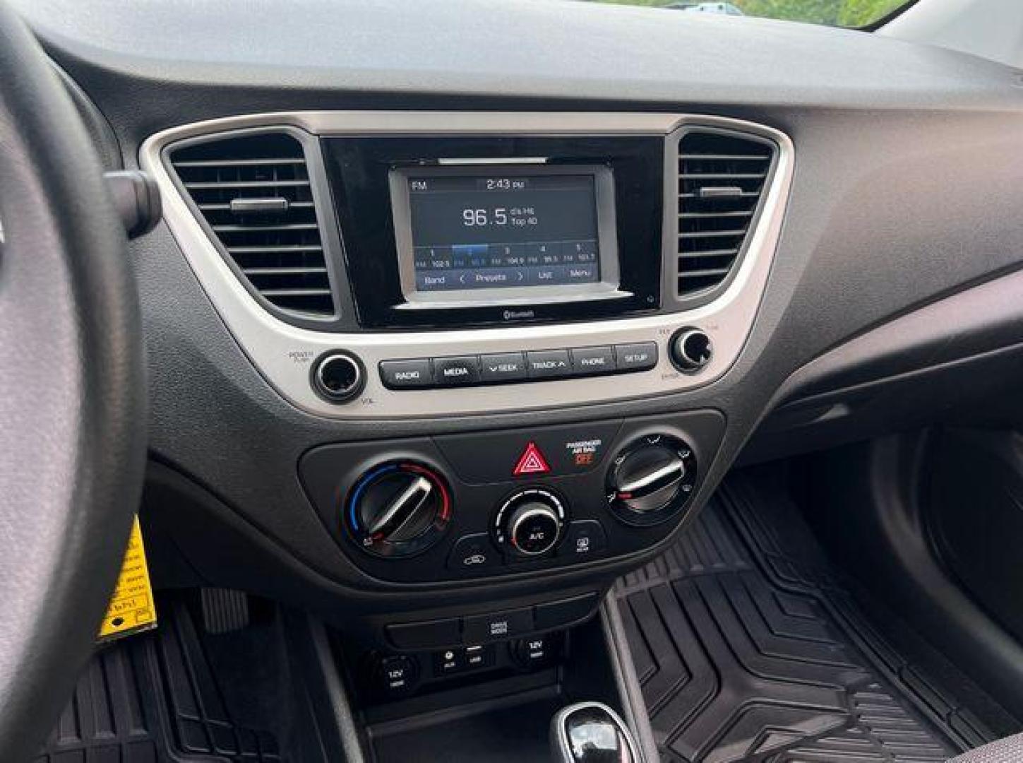 2021 WHITE /Black HYUNDAI ACCENT SE (3KPC24A6XME) with an 1.6L engine, Continuously Variable transmission, located at 2990 Old Orchard Rd., Jackson, MO, 63755, 37.354214, -89.612106 - Photo#21