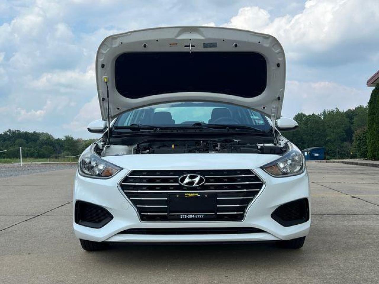 2021 WHITE /Black HYUNDAI ACCENT SE (3KPC24A6XME) with an 1.6L engine, Continuously Variable transmission, located at 2990 Old Orchard Rd., Jackson, MO, 63755, 37.354214, -89.612106 - Photo#29