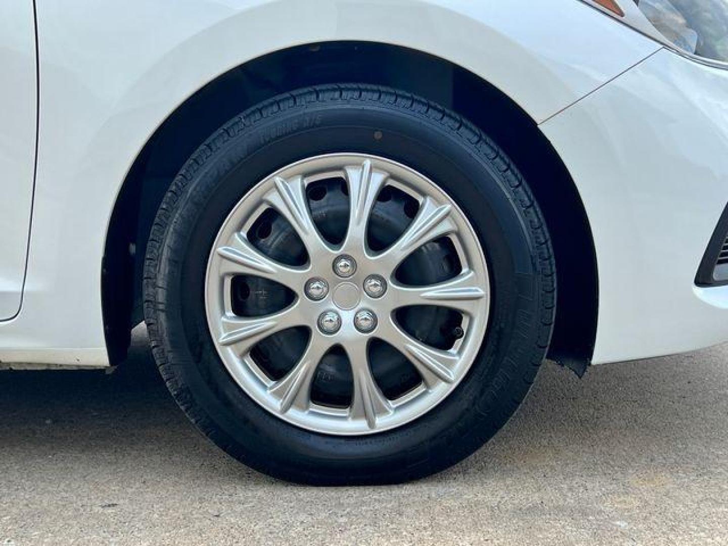 2021 WHITE /Black HYUNDAI ACCENT SE (3KPC24A6XME) with an 1.6L engine, Continuously Variable transmission, located at 2990 Old Orchard Rd., Jackson, MO, 63755, 37.354214, -89.612106 - Photo#35