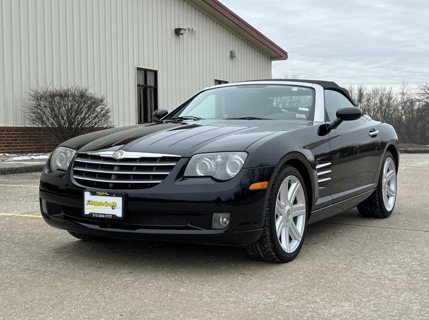 2005 BLACK /Gray Leather CHRYSLER CROSSFIRE LIMITED (1C3AN65L95X) with an 3.2L V6 engine, 6-Speed Manual transmission, located at 2990 Old Orchard Rd., Jackson, MO, 63755, 37.354214, -89.612106 - 2005 Chrysler Crossfire Limited Only 50xxx miles Rear Wheel Drive 3.2L V6 6-Speed Manual Leather Power Driver Seat Heated Seats Cruise Power Windows/Locks We have financing available and we accept trades! Fill out a credit application on our website or come by today! If you have any quest - Photo#4