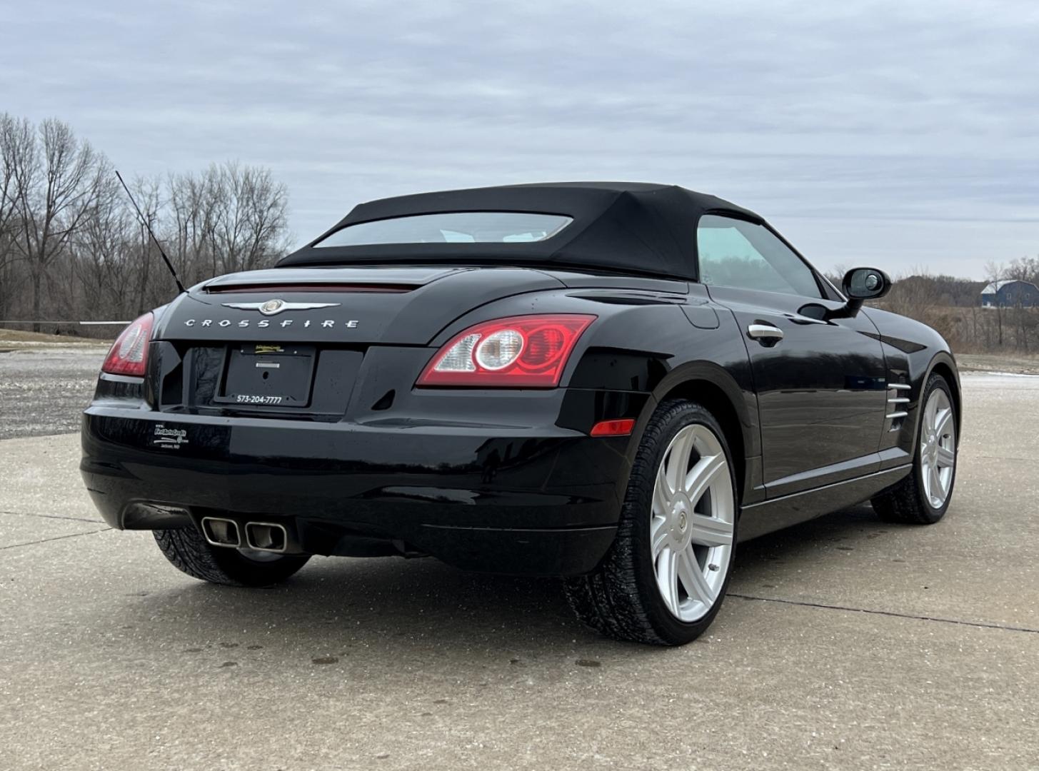 2005 BLACK /Gray Leather CHRYSLER CROSSFIRE LIMITED (1C3AN65L95X) with an 3.2L V6 engine, 6-Speed Manual transmission, located at 2990 Old Orchard Rd., Jackson, MO, 63755, 37.354214, -89.612106 - 2005 Chrysler Crossfire Limited Only 50xxx miles Rear Wheel Drive 3.2L V6 6-Speed Manual Leather Power Driver Seat Heated Seats Cruise Power Windows/Locks We have financing available and we accept trades! Fill out a credit application on our website or come by today! If you have any quest - Photo#7