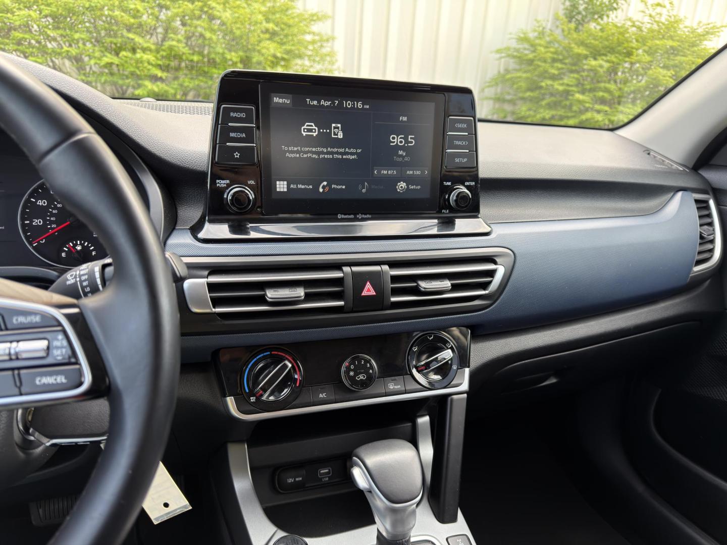 2021 GRAY /Black KIA SELTOS S (KNDEUCAA9M7) with an 2.0L 4 Cyl. engine, Continuously Variable transmission, located at 2990 Old Orchard Rd., Jackson, MO, 63755, 37.354214, -89.612106 - 2021 Kia Seltos S 72xxx miles All Wheel Drive 2.0L 4 Cyl. Automatic Backup Camera Heated Seats Bluetooth Cruise Power Windows/Locks/Mirrors We have financing available and we accept trades! Fill out a credit application on our website or come by today! If you have any questions, give us a - Photo#24