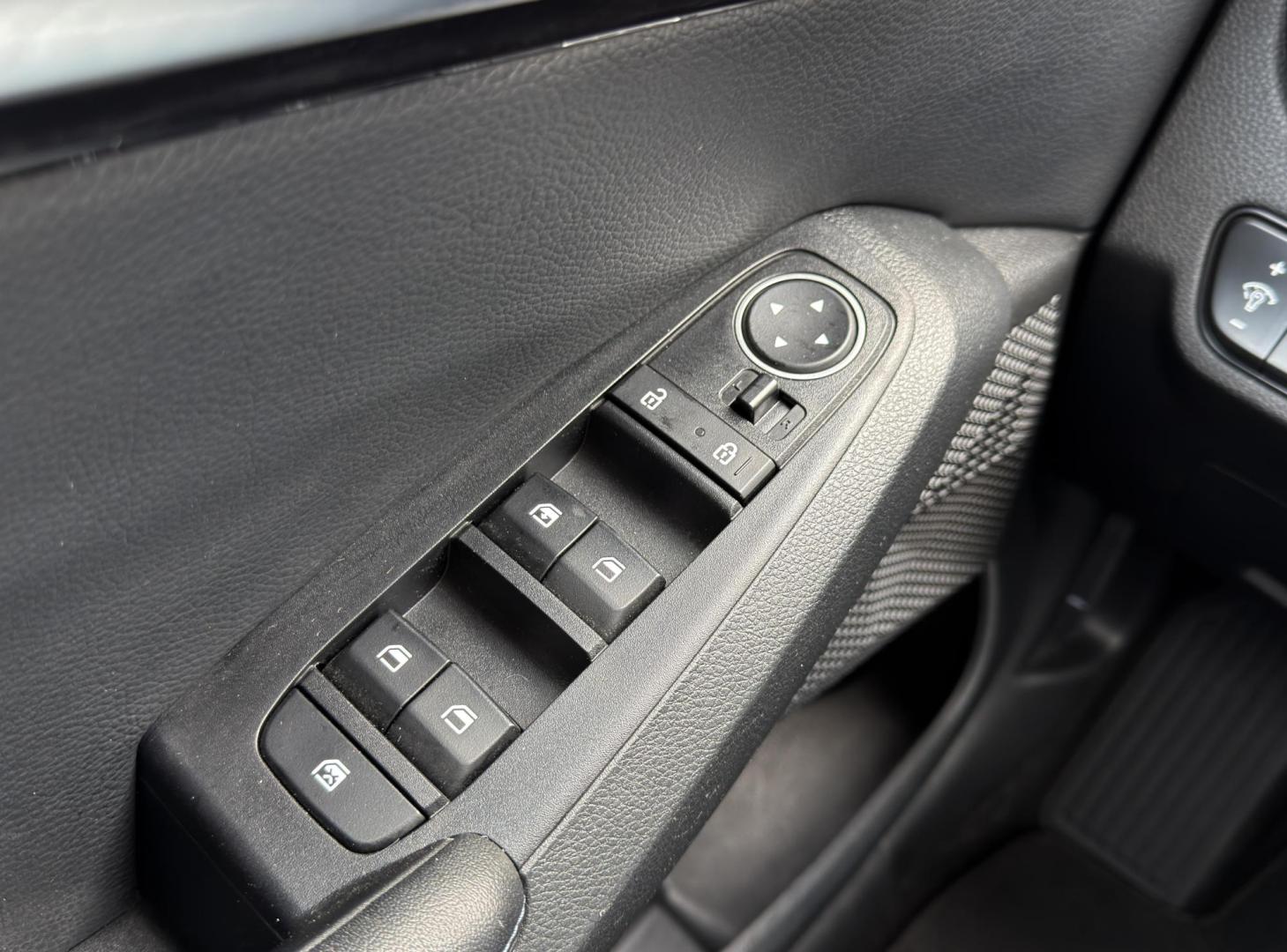 2021 GRAY /Black KIA SELTOS S (KNDEUCAA9M7) with an 2.0L 4 Cyl. engine, Continuously Variable transmission, located at 2990 Old Orchard Rd., Jackson, MO, 63755, 37.354214, -89.612106 - 2021 Kia Seltos S 72xxx miles All Wheel Drive 2.0L 4 Cyl. Automatic Backup Camera Heated Seats Bluetooth Cruise Power Windows/Locks/Mirrors We have financing available and we accept trades! Fill out a credit application on our website or come by today! If you have any questions, give us a - Photo#28