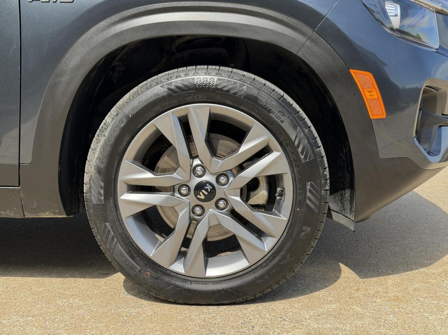 2021 GRAY /Black KIA SELTOS S (KNDEUCAA9M7) with an 2.0L 4 Cyl. engine, Continuously Variable transmission, located at 2990 Old Orchard Rd., Jackson, MO, 63755, 37.354214, -89.612106 - 2021 Kia Seltos S 72xxx miles All Wheel Drive 2.0L 4 Cyl. Automatic Backup Camera Heated Seats Bluetooth Cruise Power Windows/Locks/Mirrors We have financing available and we accept trades! Fill out a credit application on our website or come by today! If you have any questions, give us a - Photo#36