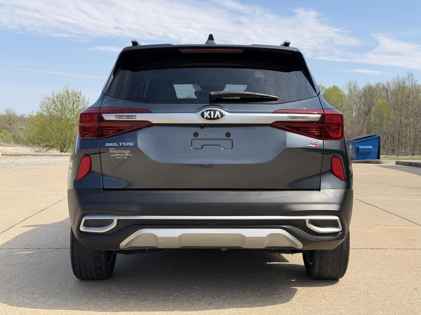 2021 GRAY /Black KIA SELTOS S (KNDEUCAA9M7) with an 2.0L 4 Cyl. engine, Continuously Variable transmission, located at 2990 Old Orchard Rd., Jackson, MO, 63755, 37.354214, -89.612106 - 2021 Kia Seltos S 72xxx miles All Wheel Drive 2.0L 4 Cyl. Automatic Backup Camera Heated Seats Bluetooth Cruise Power Windows/Locks/Mirrors We have financing available and we accept trades! Fill out a credit application on our website or come by today! If you have any questions, give us a - Photo#9