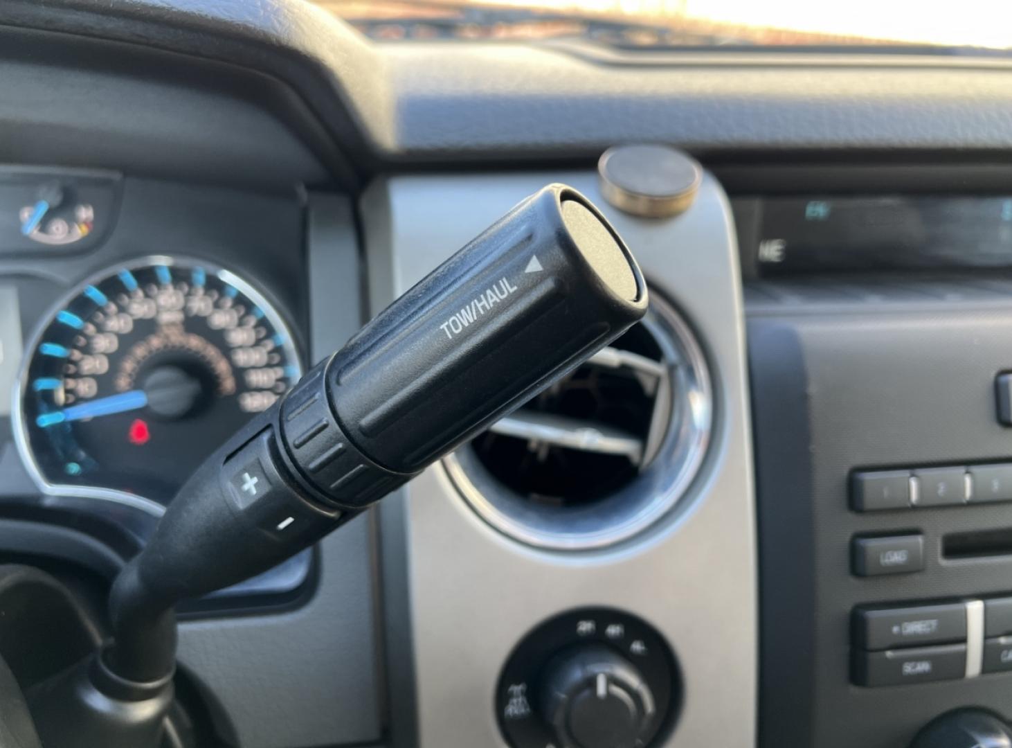 2012 BLUE /Gray Cloth FORD F150 XLT (1FTFW1ET6CK) with an 3.5L V6 engine, Automatic transmission, located at 2990 Old Orchard Rd., Jackson, MO, 63755, 37.354214, -89.612106 - 2012 Ford F-150 XLT 108xxx miles 4x4 3.5L V6 Automatic Power Driver Seat Cruise Power Windows/Locks/Mirrors We have financing available and we accept trades! Fill out a credit application on our website or come by today! If you have any questions, give us a call at (573) 204-7777 or visit o - Photo#22