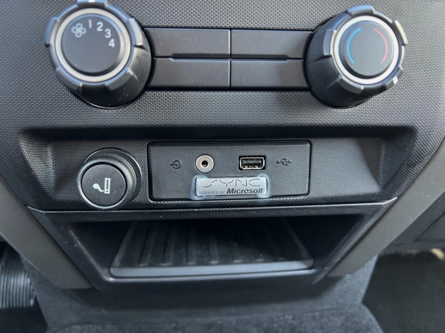 2012 BLUE /Gray Cloth FORD F150 XLT (1FTFW1ET6CK) with an 3.5L V6 engine, Automatic transmission, located at 2990 Old Orchard Rd., Jackson, MO, 63755, 37.354214, -89.612106 - 2012 Ford F-150 XLT 108xxx miles 4x4 3.5L V6 Automatic Power Driver Seat Cruise Power Windows/Locks/Mirrors We have financing available and we accept trades! Fill out a credit application on our website or come by today! If you have any questions, give us a call at (573) 204-7777 or visit o - Photo#26